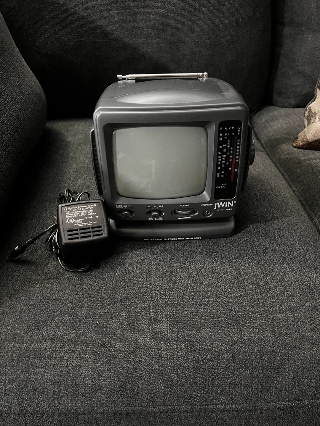 iWIN Mini Personal TV Radio Receiver JV-TV1010