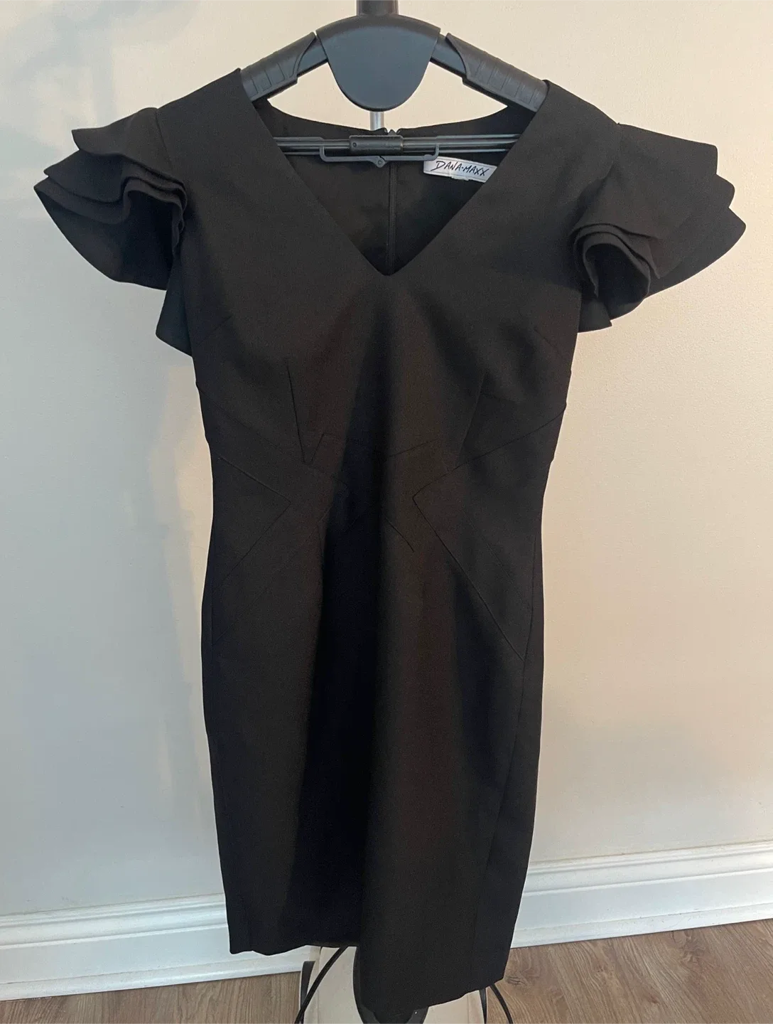 Dana-Maxx Black Ruffle Sleeve Bodycon Mini Dress size 4 image indicator(2)