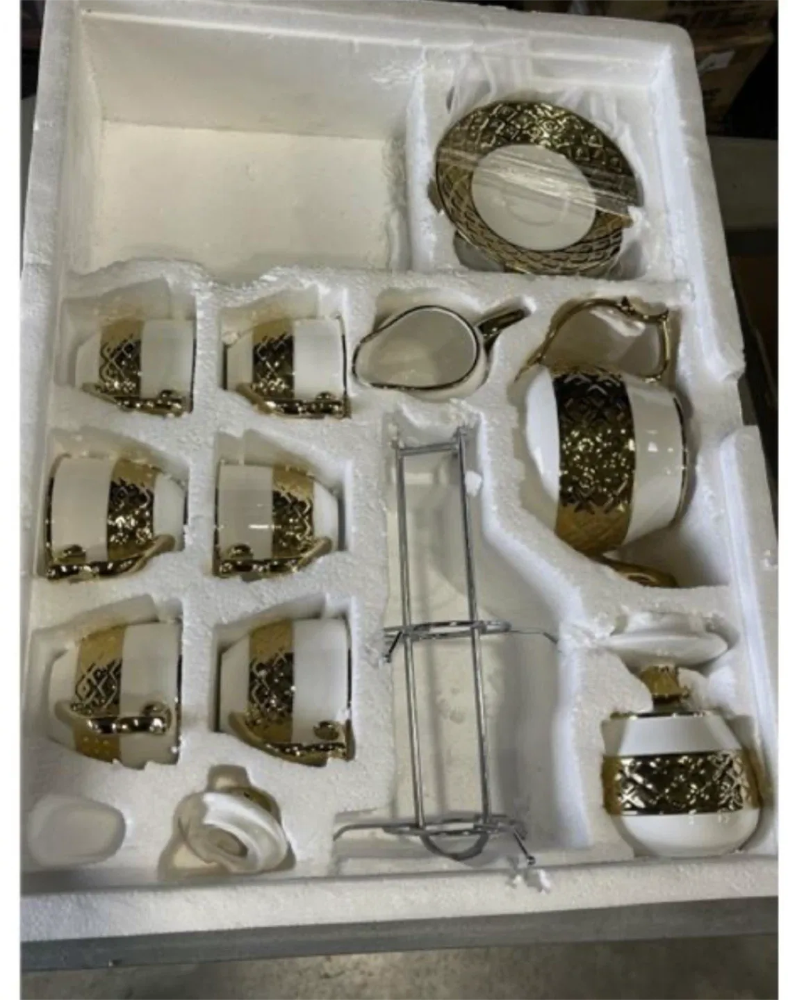 Vintage Tea Set - 15 Pieces image indicator(4)