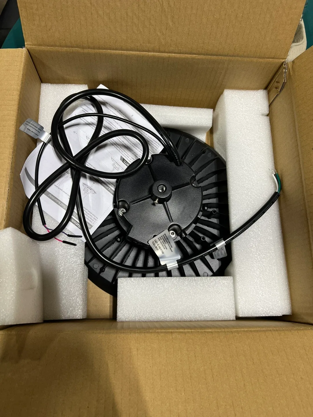 LED UFO High Bay Light – Adjustable 100W / 125W / 150W – 5700K image indicator(8)