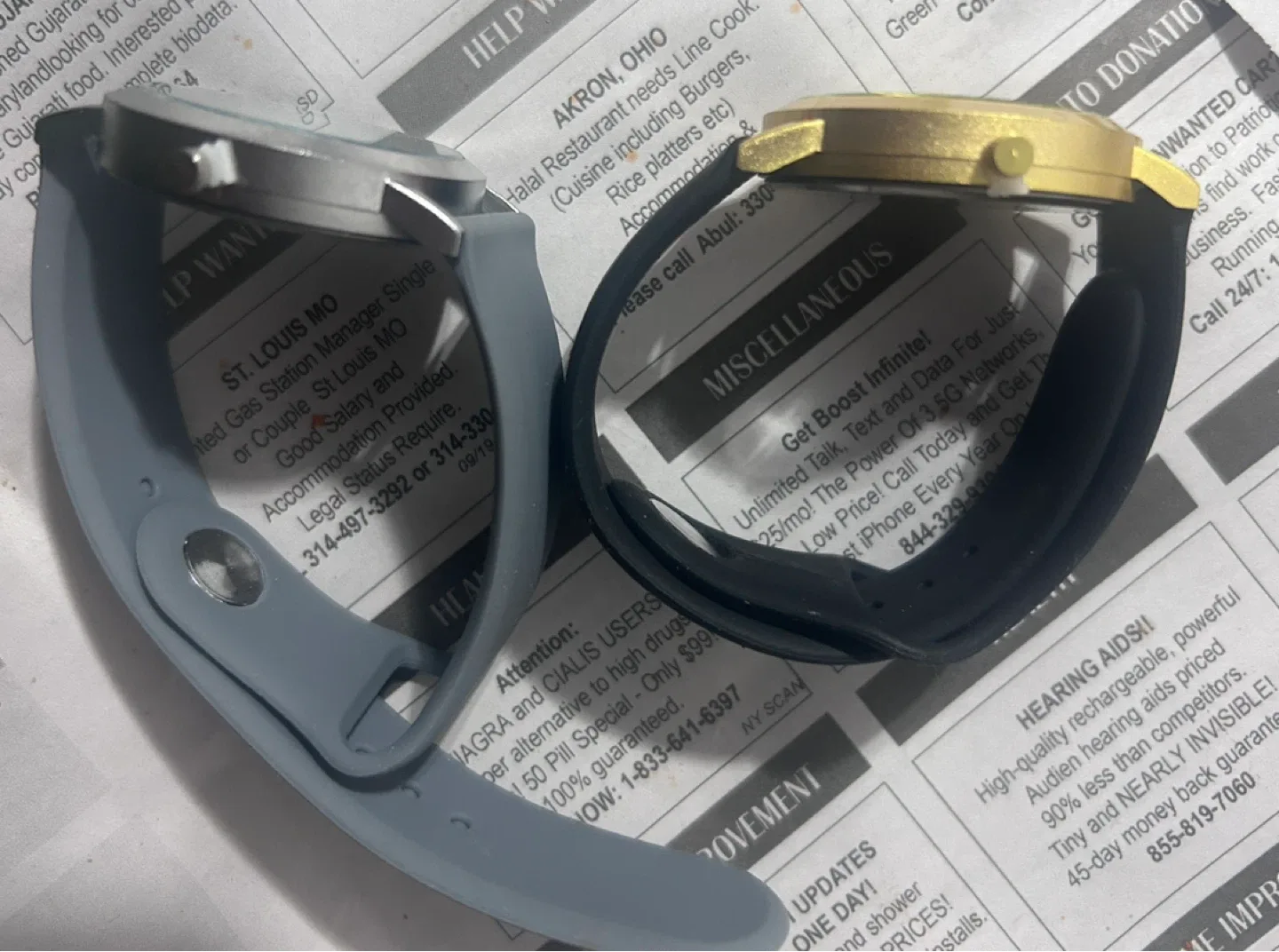 Two Fashion Watches - Gold and Silver image indicator(4)