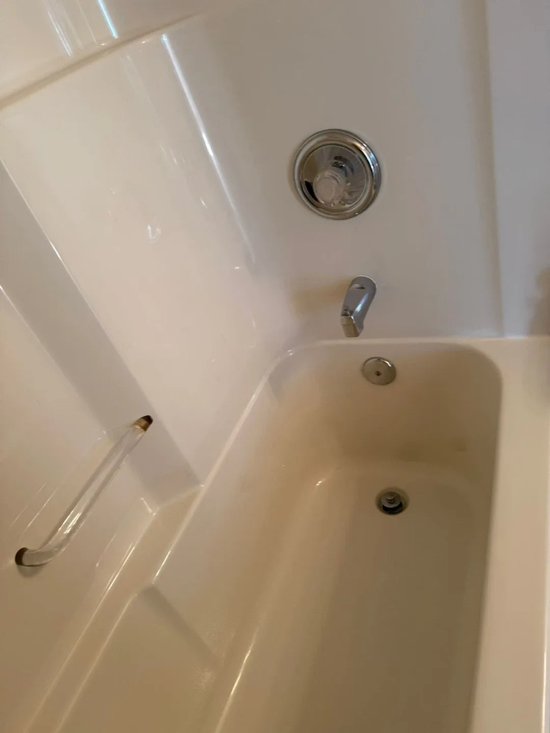 Town house for rent garage parking image indicator(8)