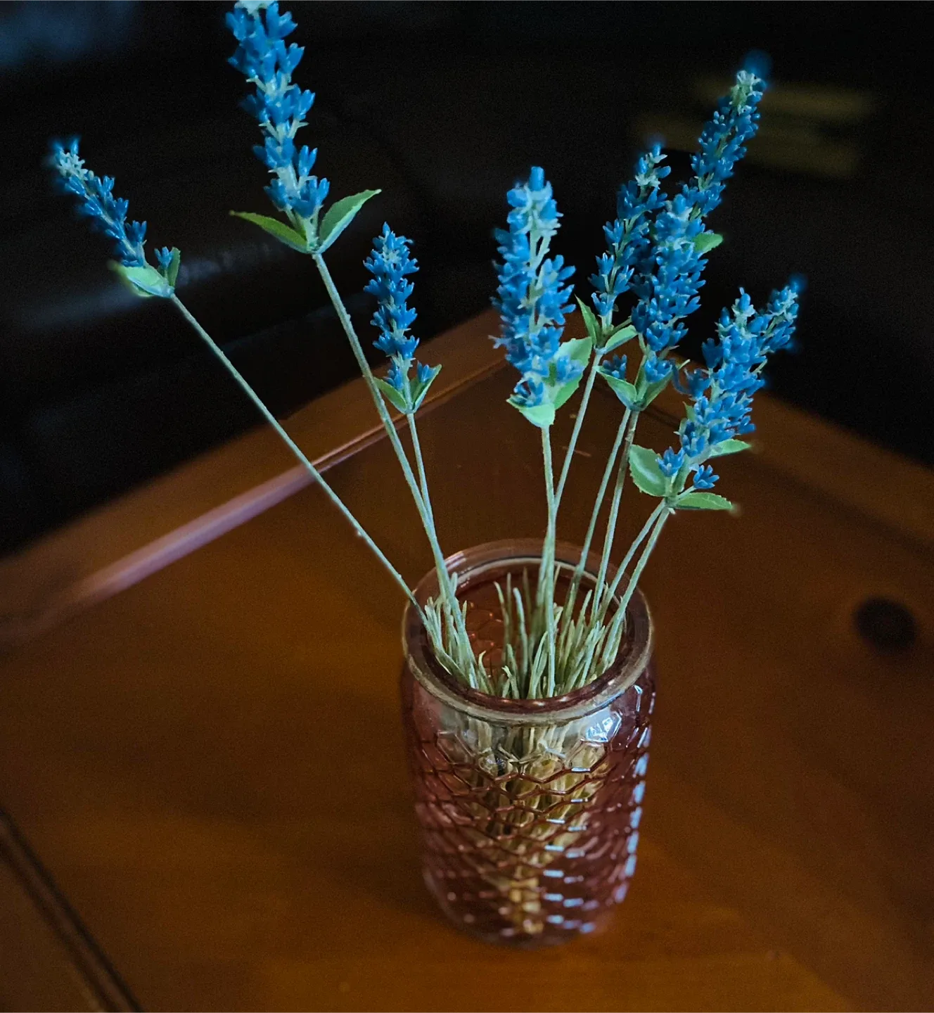Artificial Lavender in Purple Glass Vase image indicator(3)