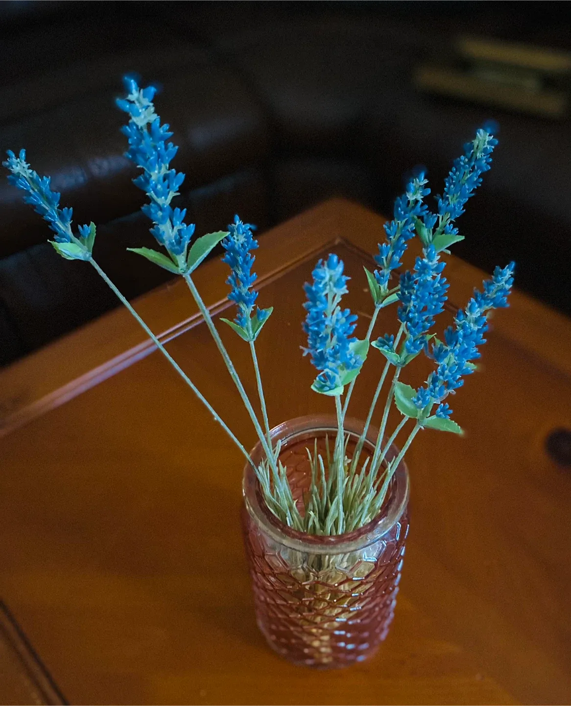 Artificial Lavender in Purple Glass Vase image indicator(2)