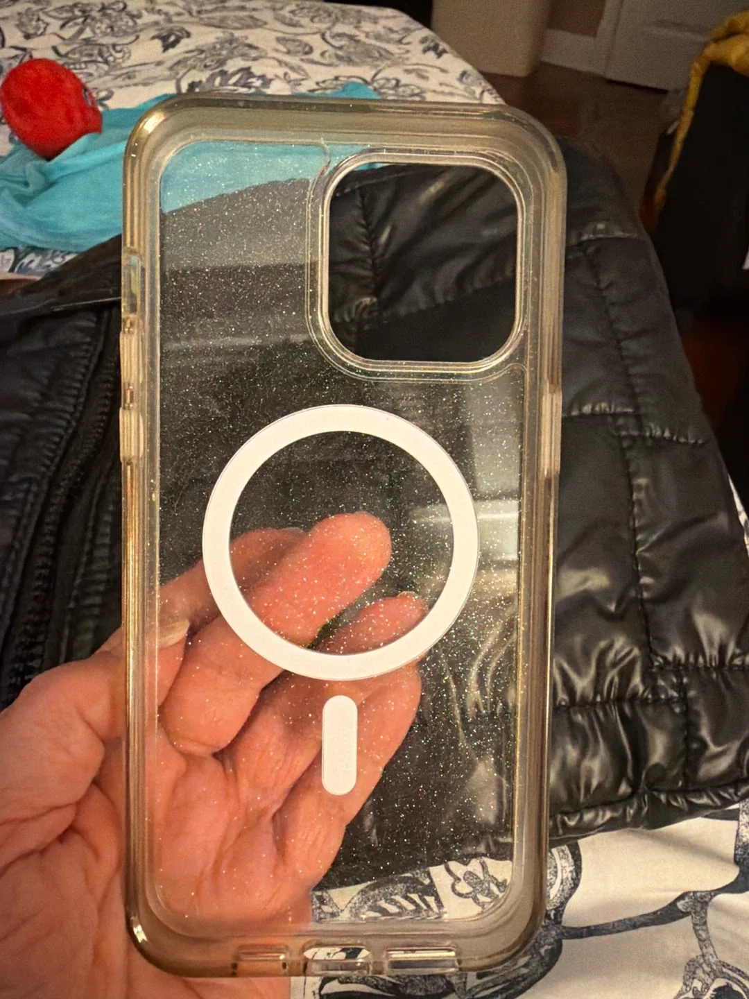 Otterbox IPhone 16 pro Max case image indicator(4)