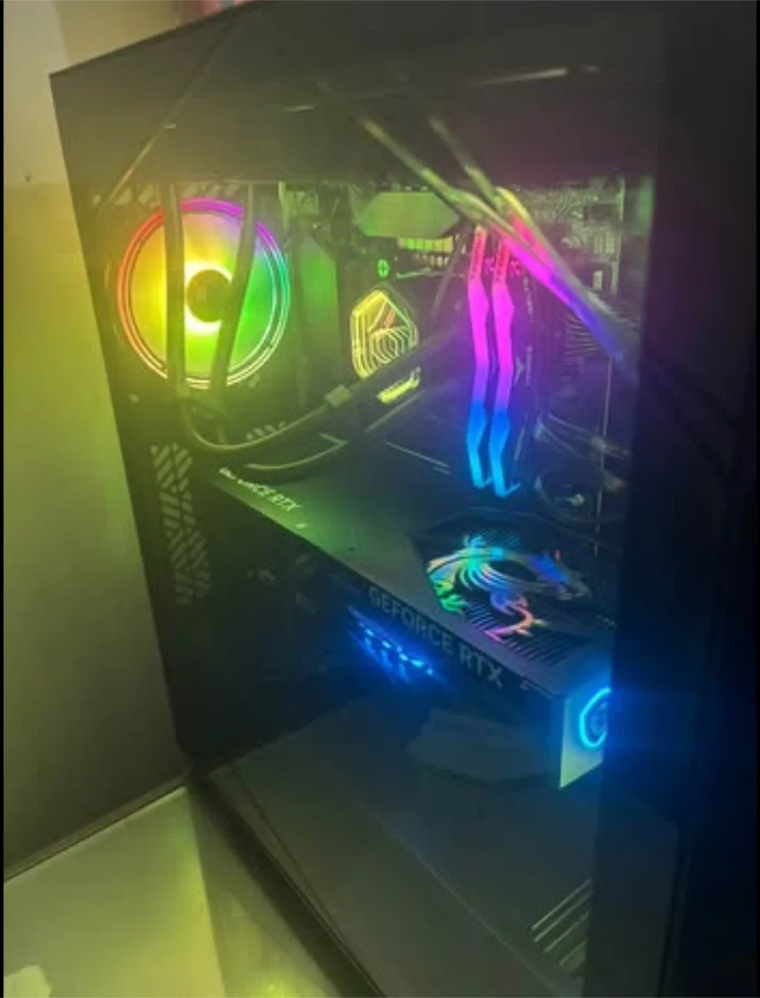 Custom RTX 5070 Gaming PC image indicator(2)