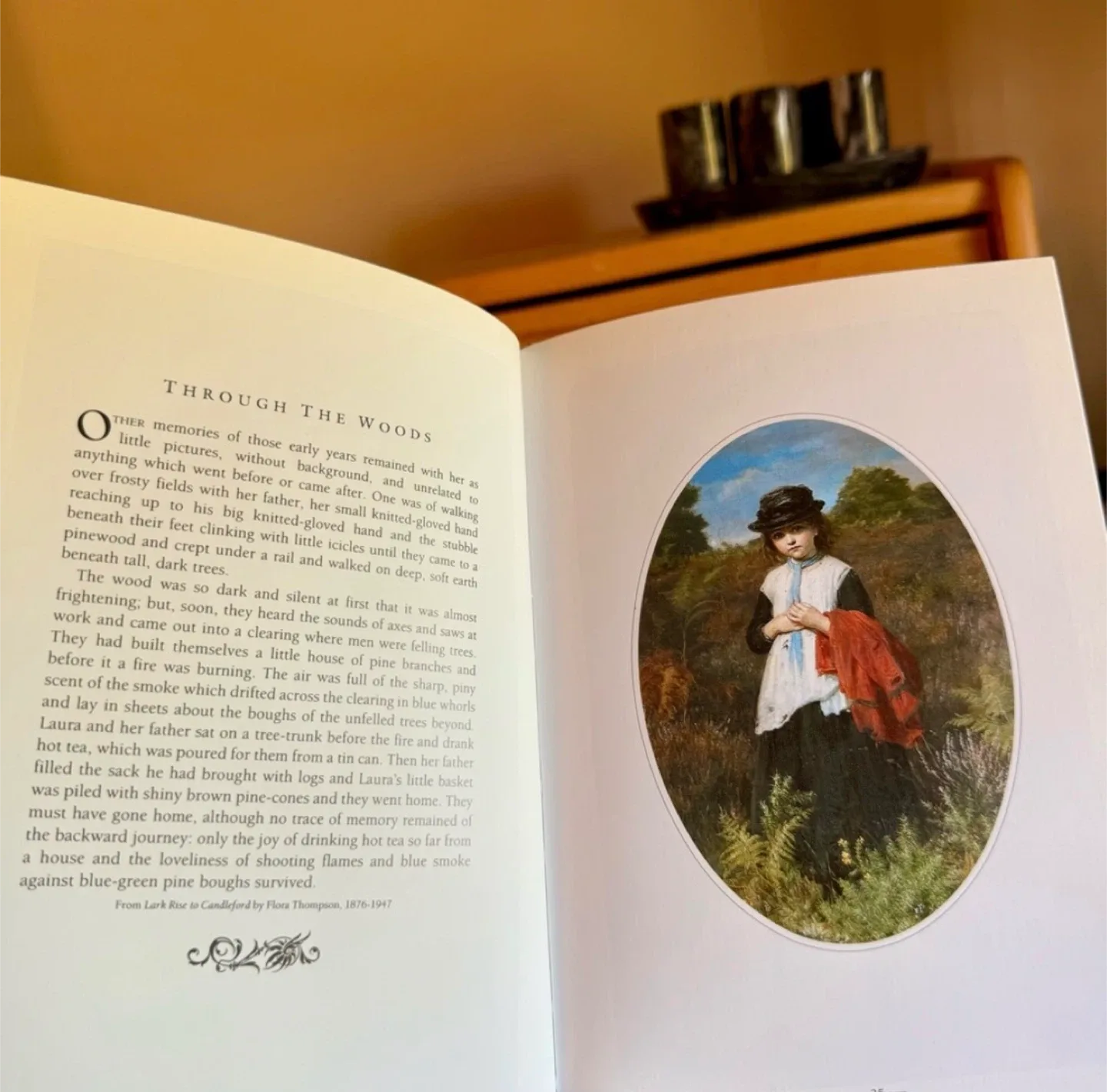 Forest's Robe Penhaligon's Scented Treasury Autumn Verse & Prose image indicator(5)