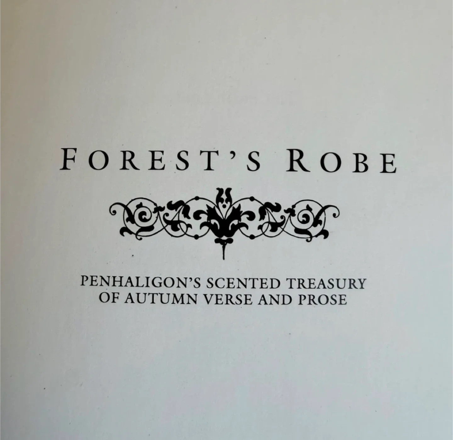Forest's Robe Penhaligon's Scented Treasury Autumn Verse & Prose image indicator(8)