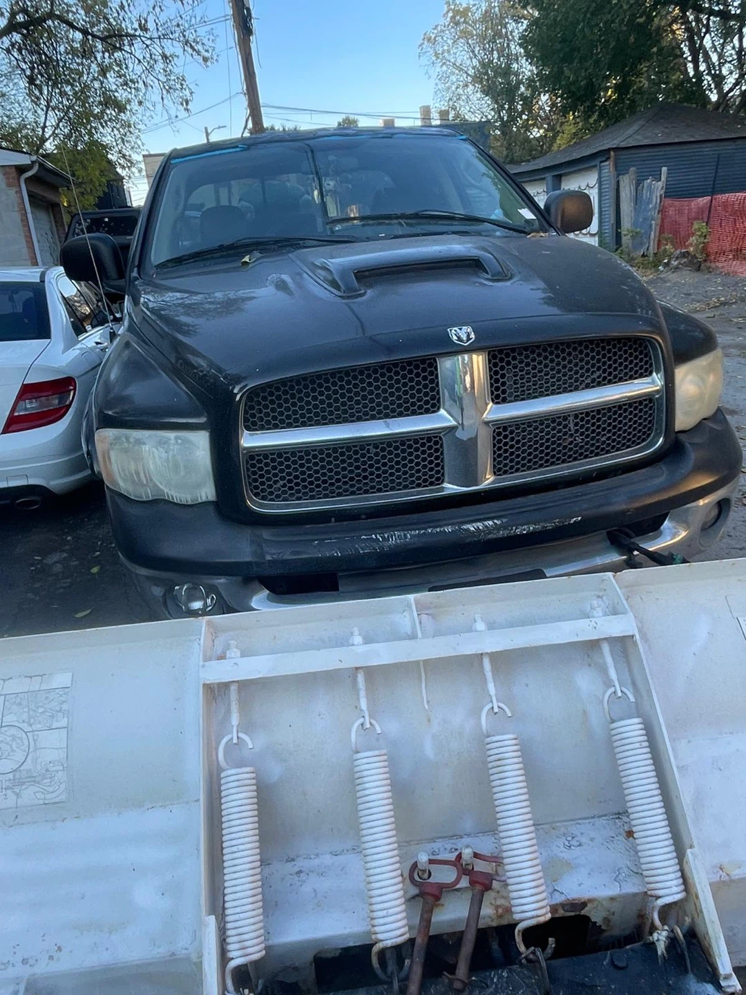 2003 Dodge Ram 2500 with snow plow - photo 2