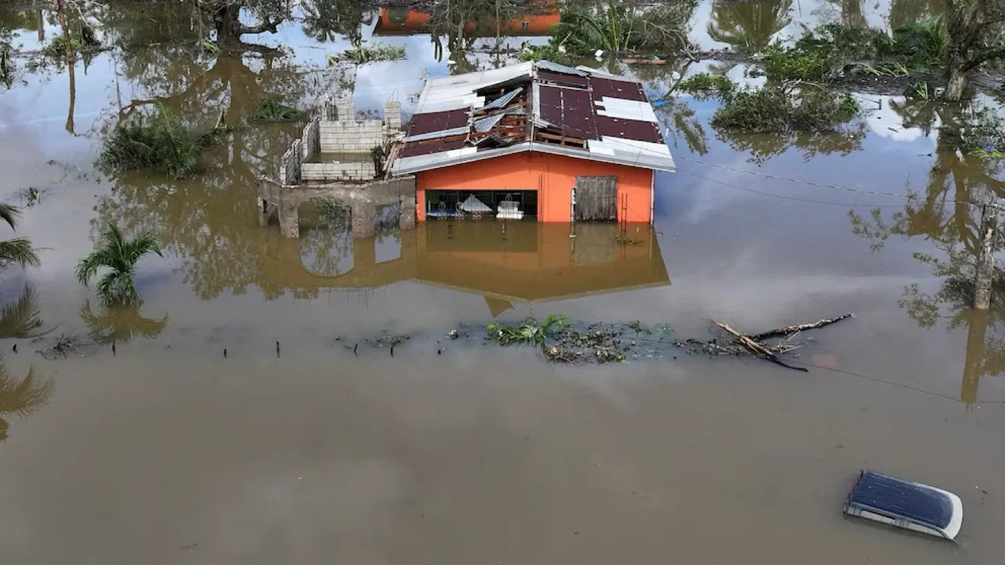 Help Families in Jamaica Affected by Hurricane Melissa image indicator(3)