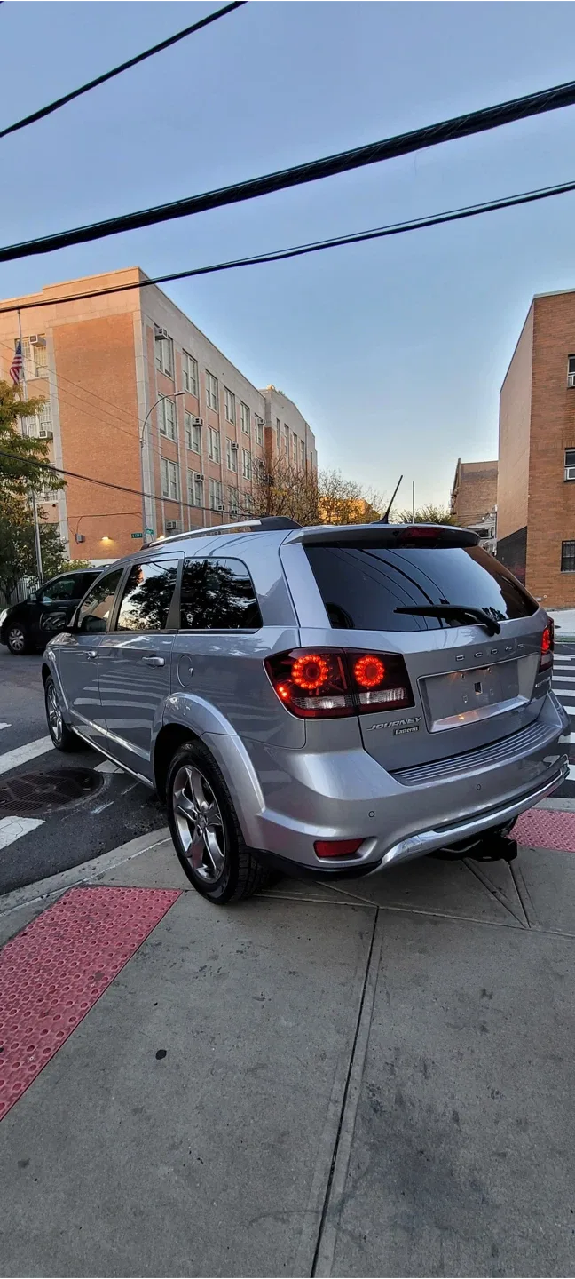 2017 Dodge Journey SUV - Silver image indicator(4)