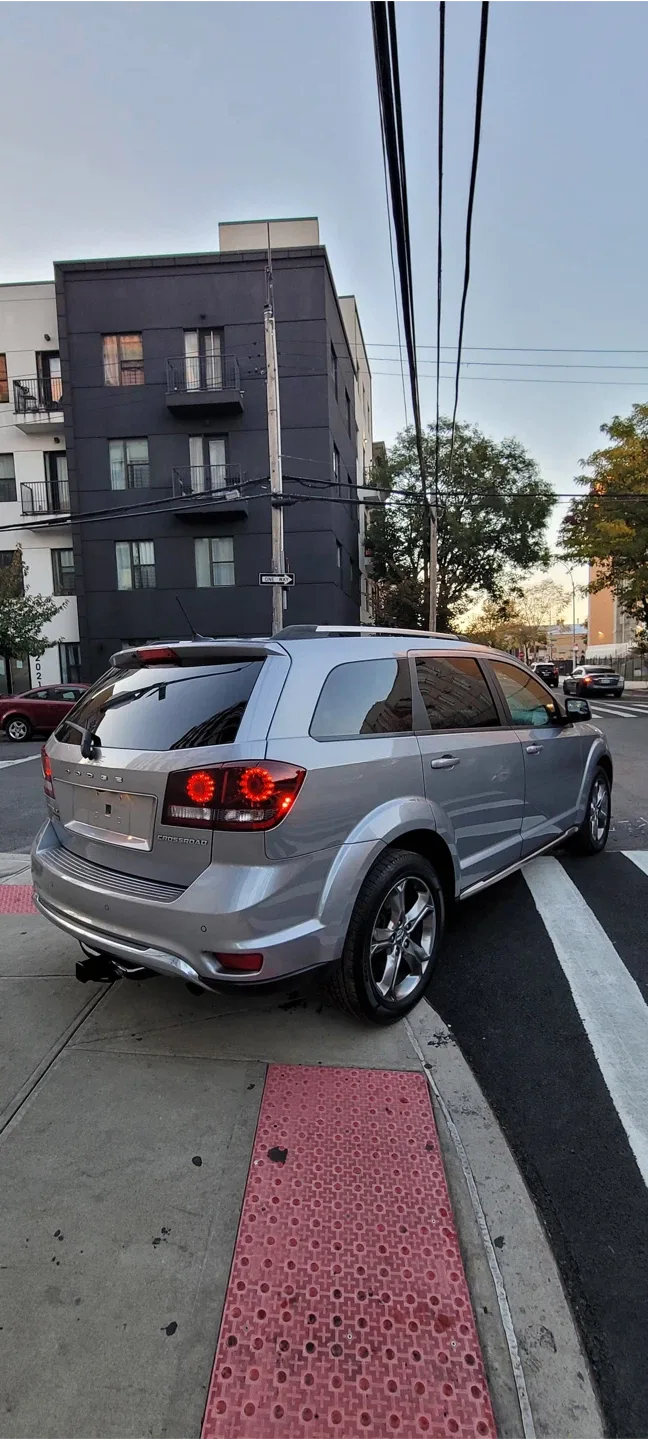 2017 Dodge Journey SUV - Silver image indicator(5)
