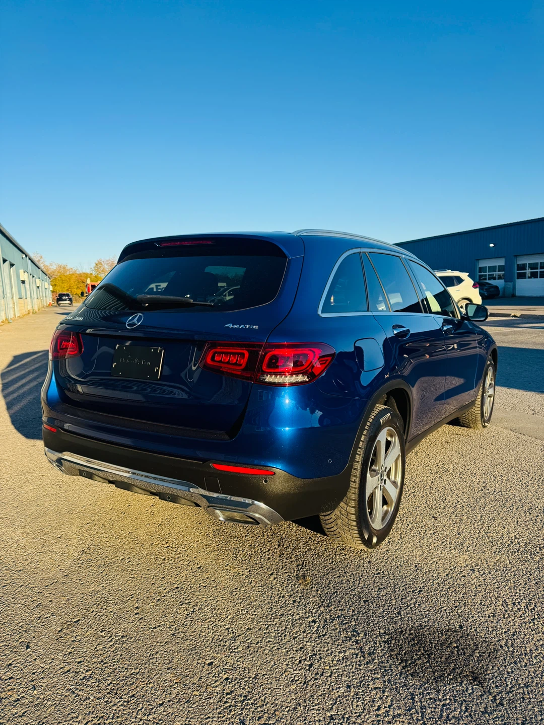 Mercedes-Benz GLC 300 Blue SUV - photo 5