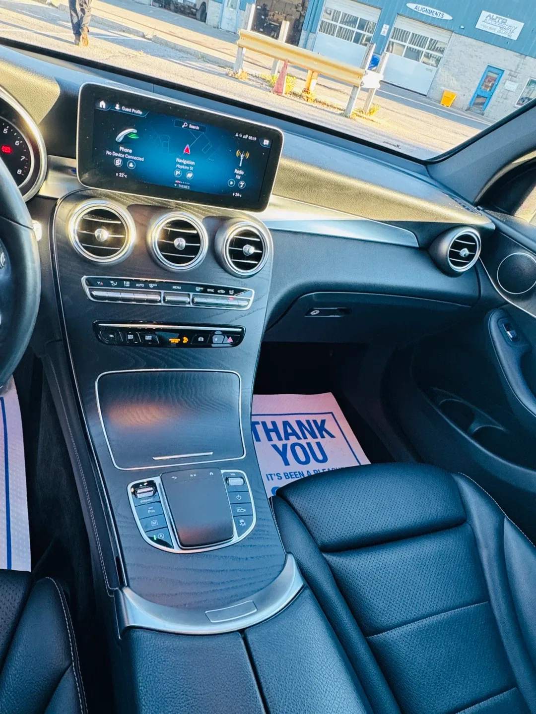 Mercedes-Benz GLC 300 Blue SUV image indicator(10)