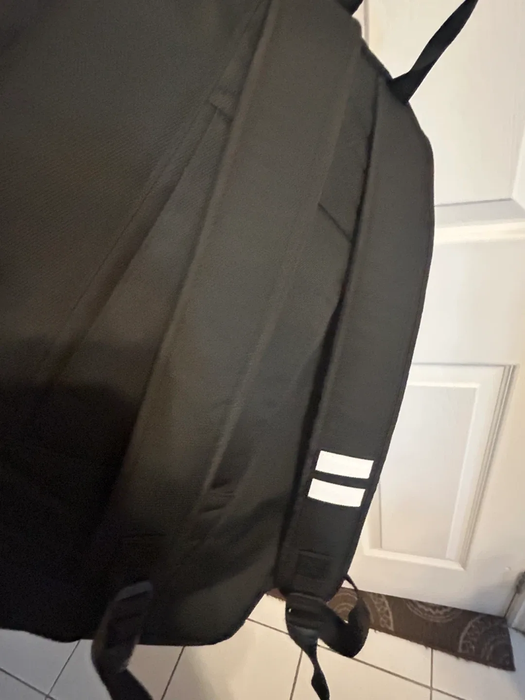 Calpak Glenroe Travel Backpack image indicator(2)