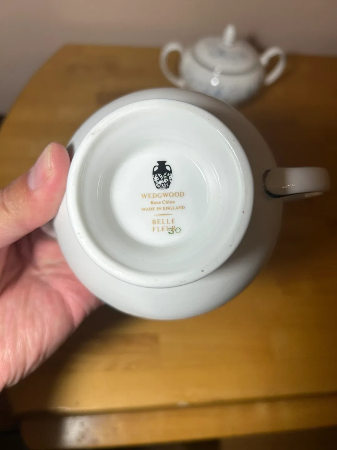 Wedgwood Belle Fleuri Sugar Bowl and Creamer Set image indicator(3)