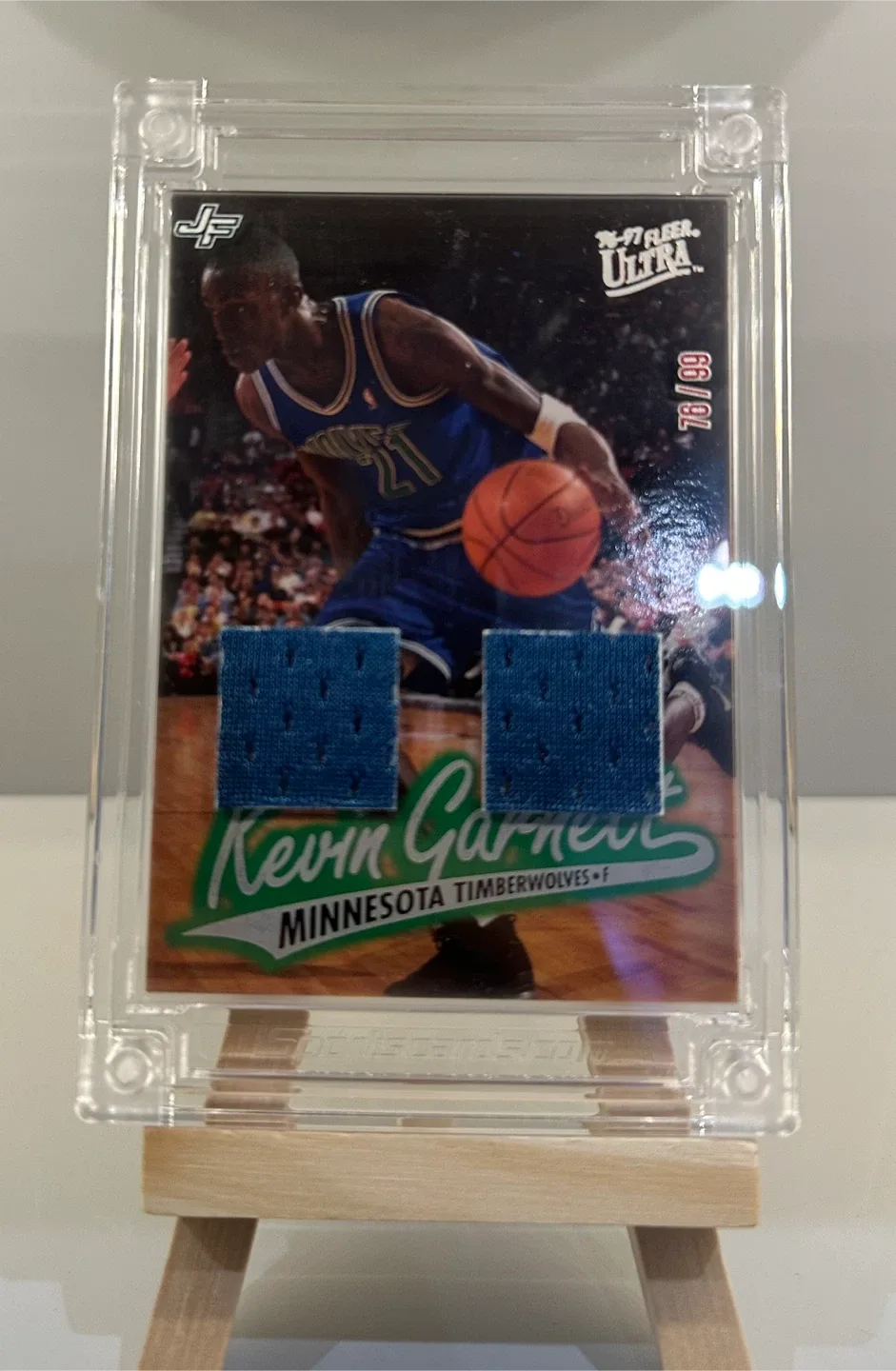 Kevin Garnett Jersey Fusion Basketball Card