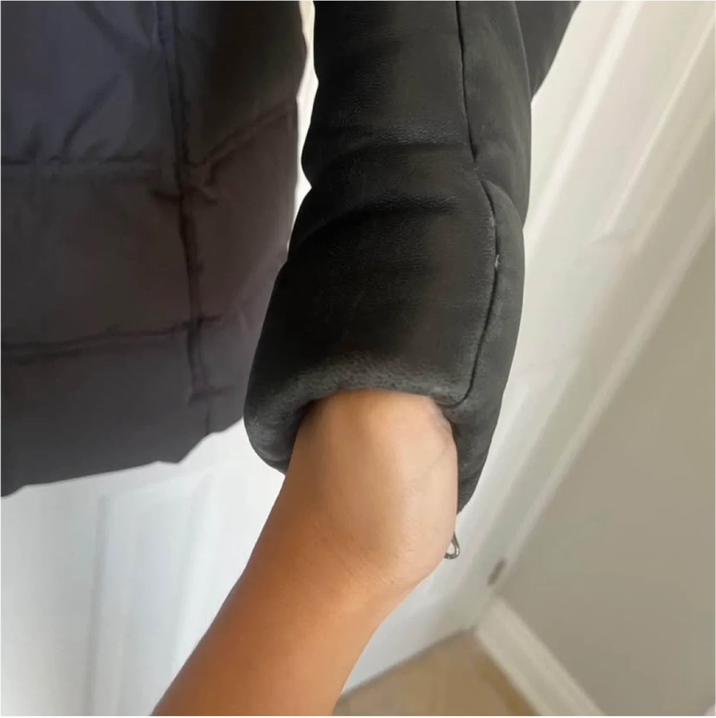 Mackage size XS down winter jacket image indicator(4)