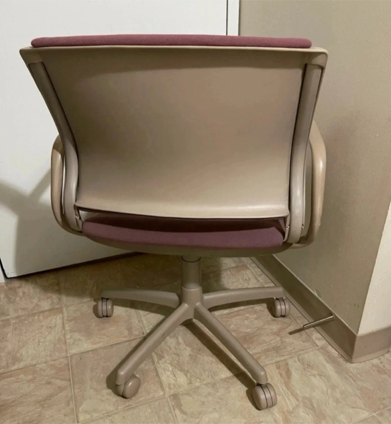 Comfortable, Sturdy Office Chair - Burgundy and Beige image indicator(2)