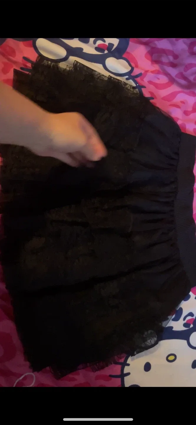 Black Lace Ruffle Skirt image indicator(2)