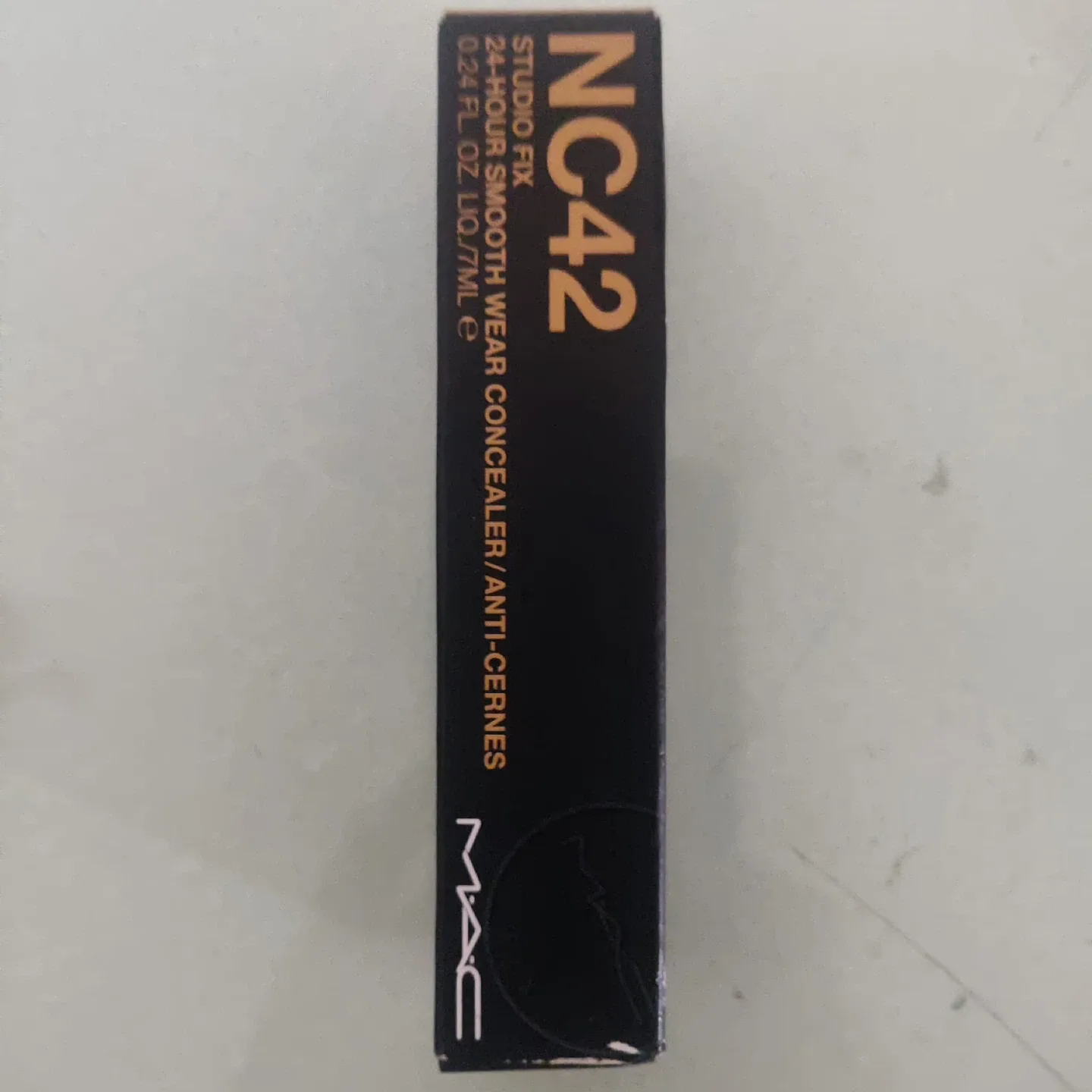 MAC Studio Fix 24-Hour Concealer - NC42 thumbnail