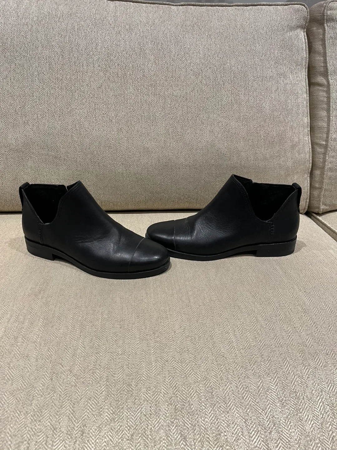 Timberland Women’s Black Boots image indicator(2)