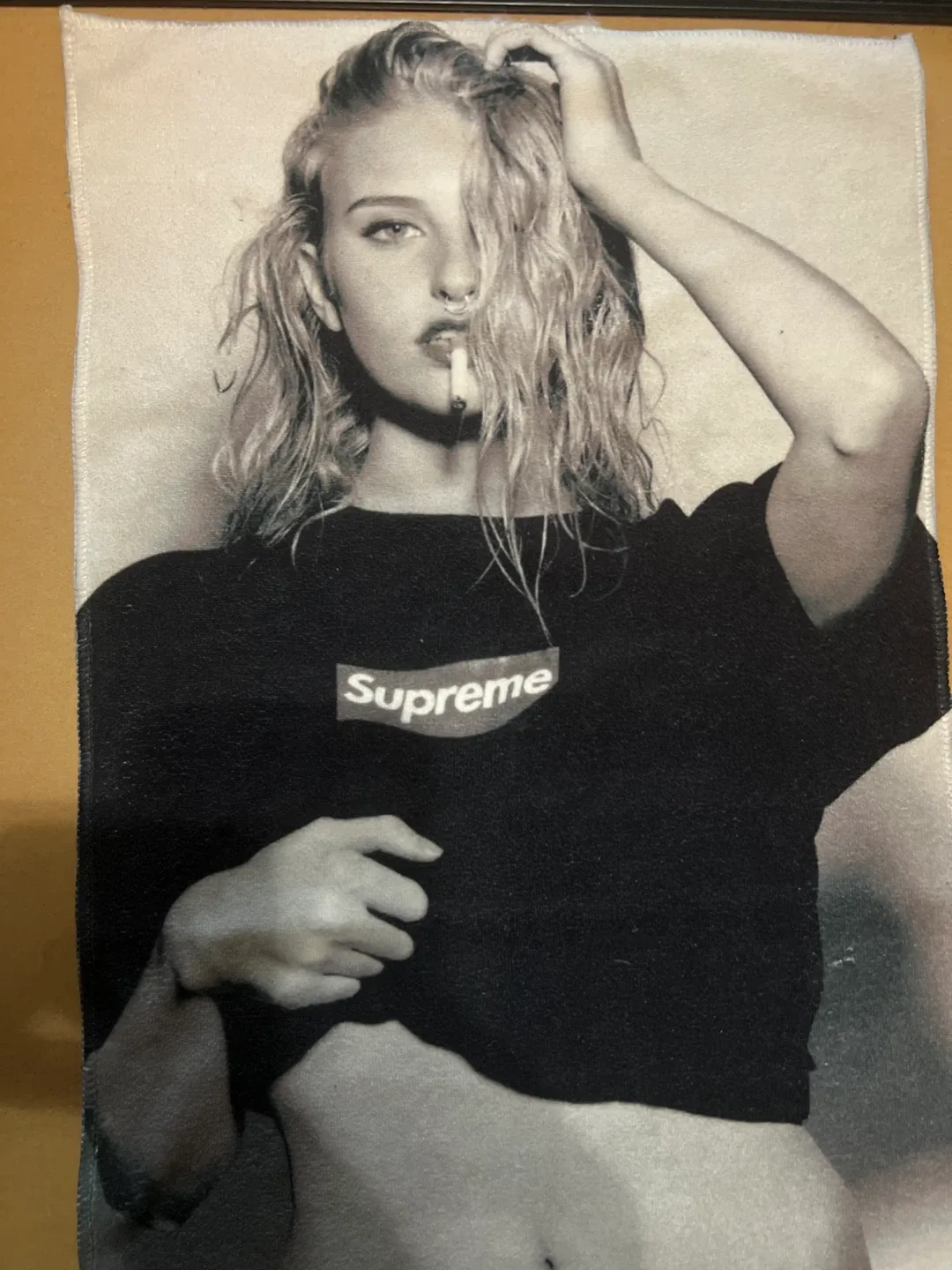 Supreme Towel image indicator(3)