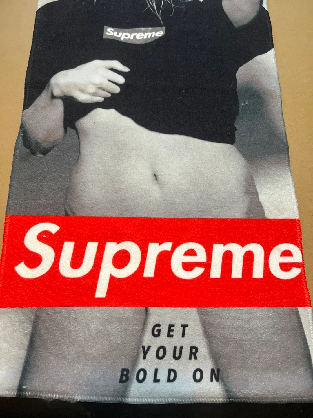 Supreme Towel image indicator(2)