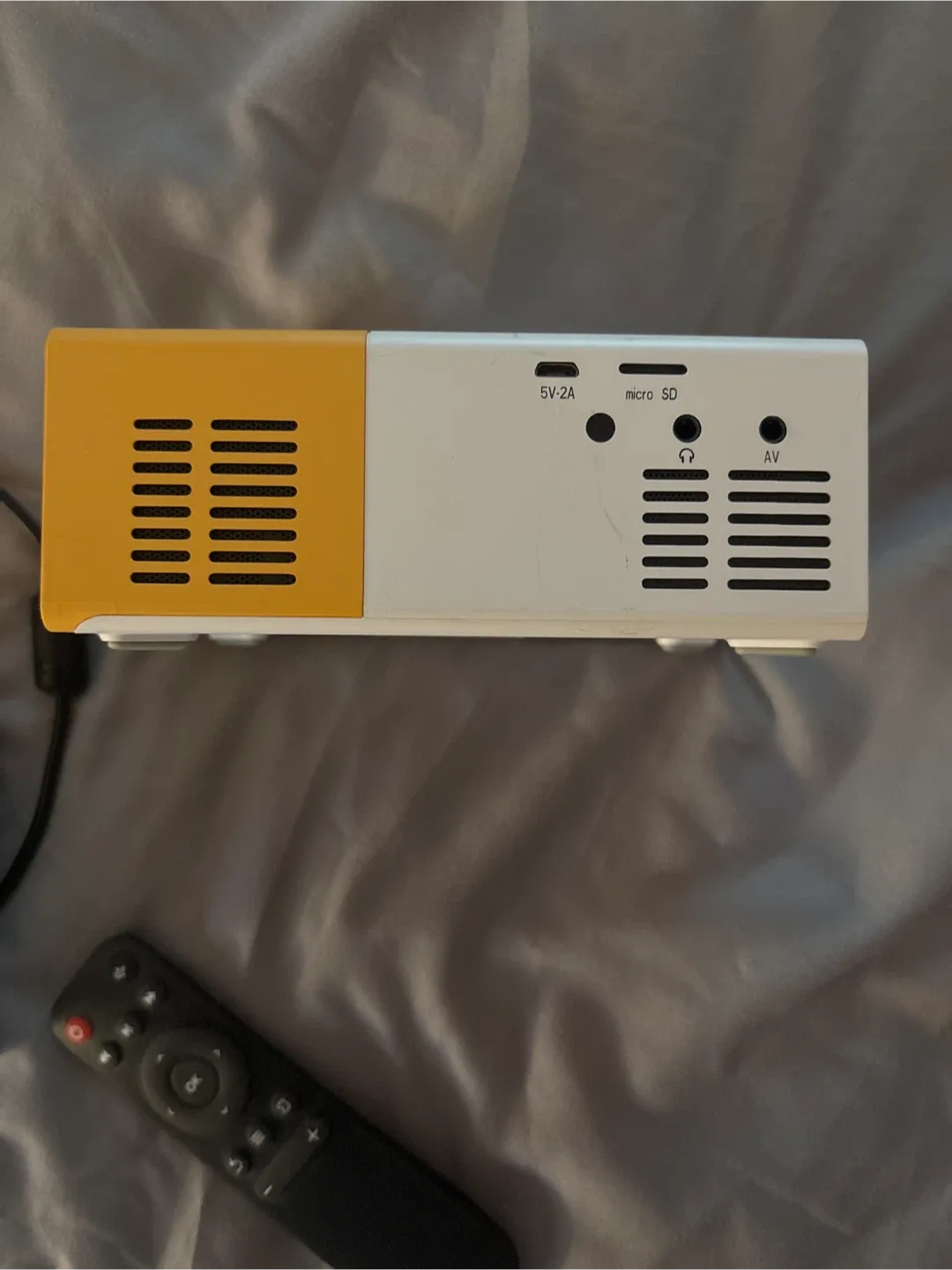 Zemeollo Mini Projector image indicator(4)