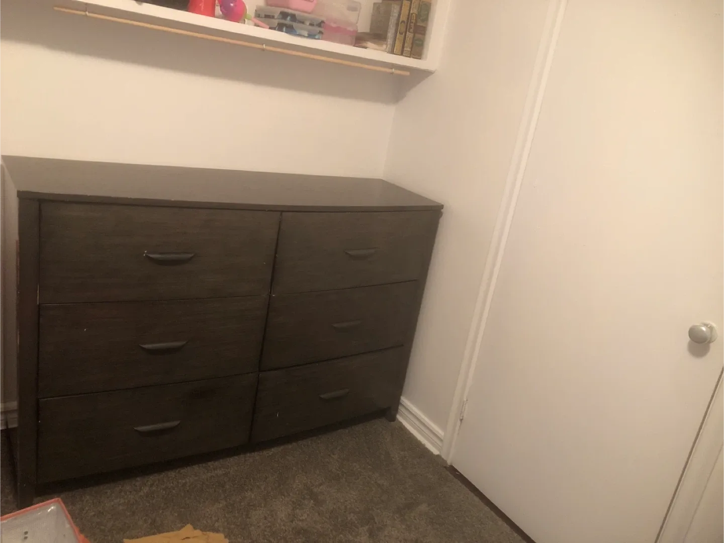 Dark Brown 6-Drawer Dresser image indicator(4)