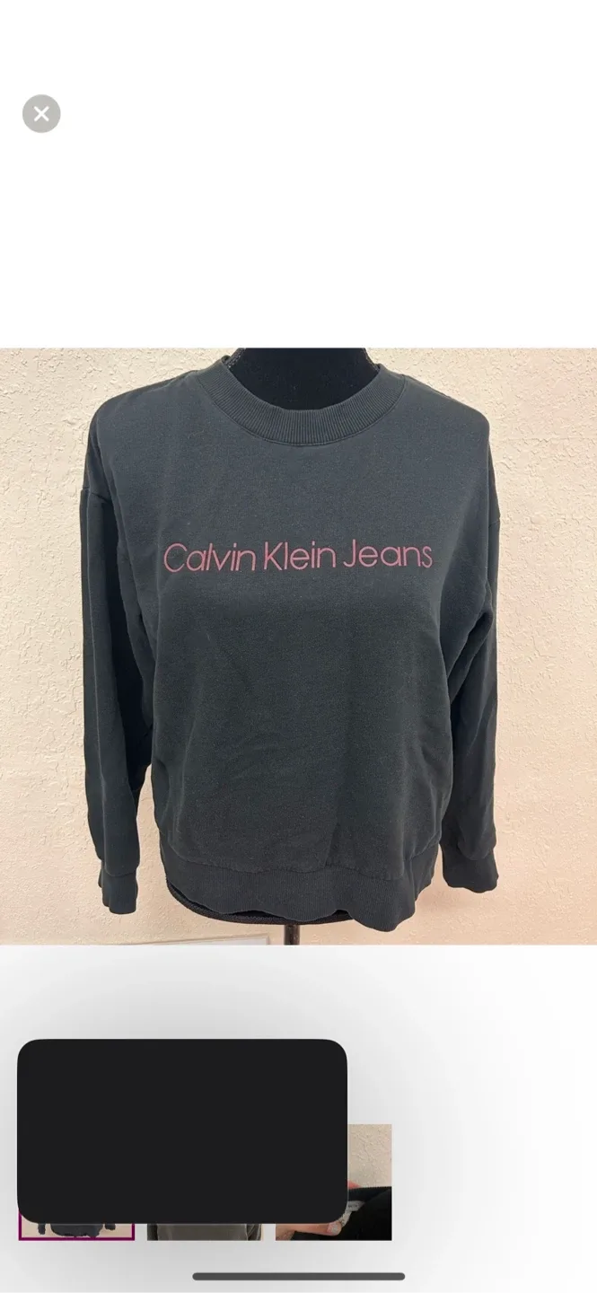 Calvin Klein Jeans Black Sweatshirt - Size M thumbnail