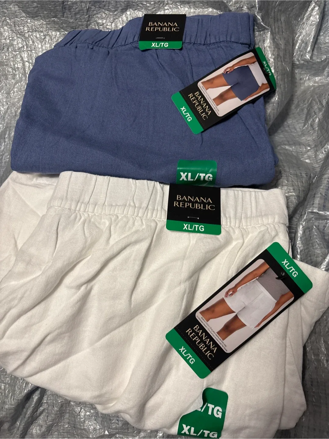 New Banana Republic XL Shorts - Blue & White thumbnail