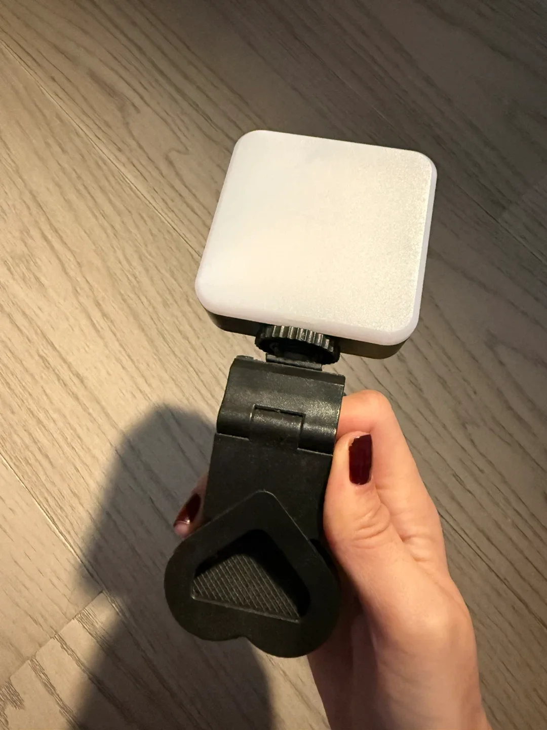 Portable Clip-On LED Video Light image indicator(5)