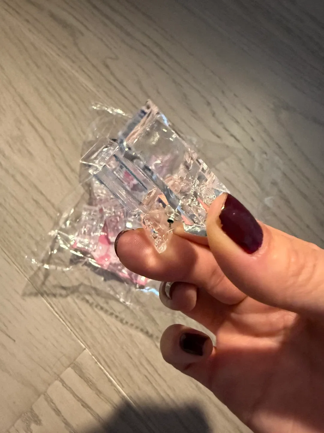 Clear Mini nail Clips image indicator(4)