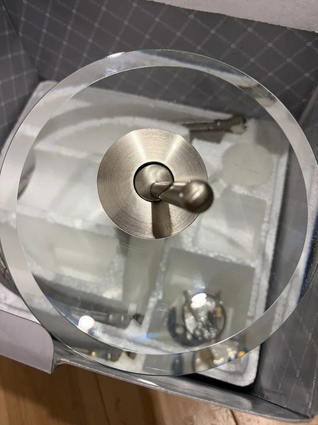 Bathroom Faucet: Fresca Waterfall Glass Faucet - New image indicator(3)