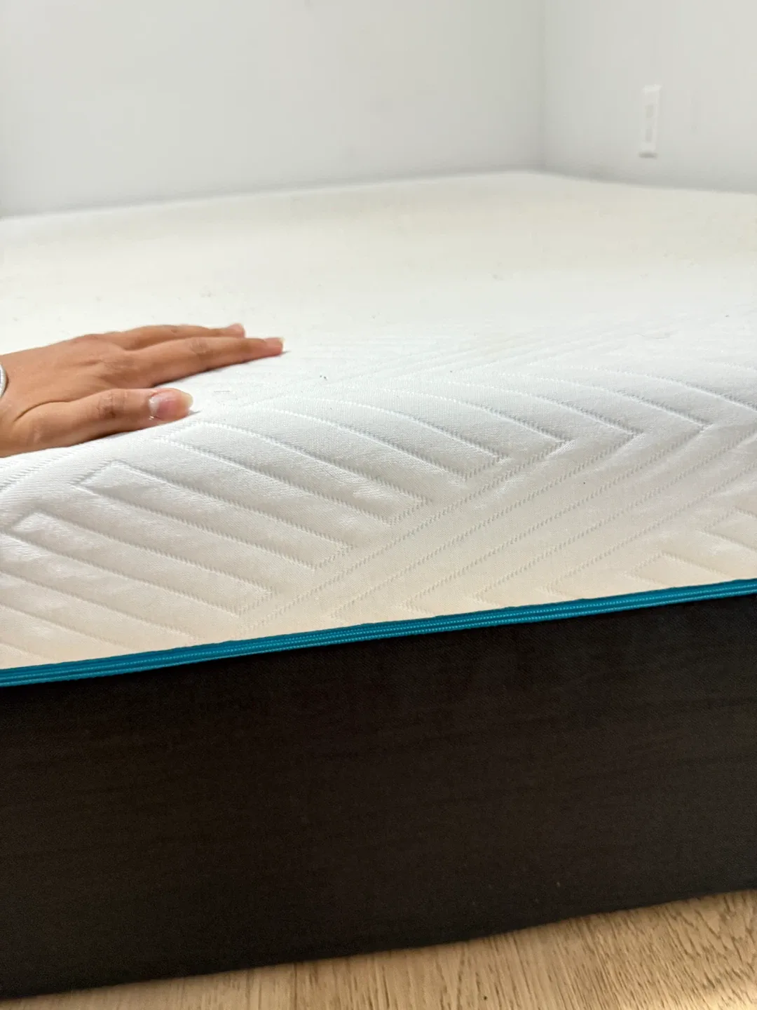 Queen Mattress image indicator(2)