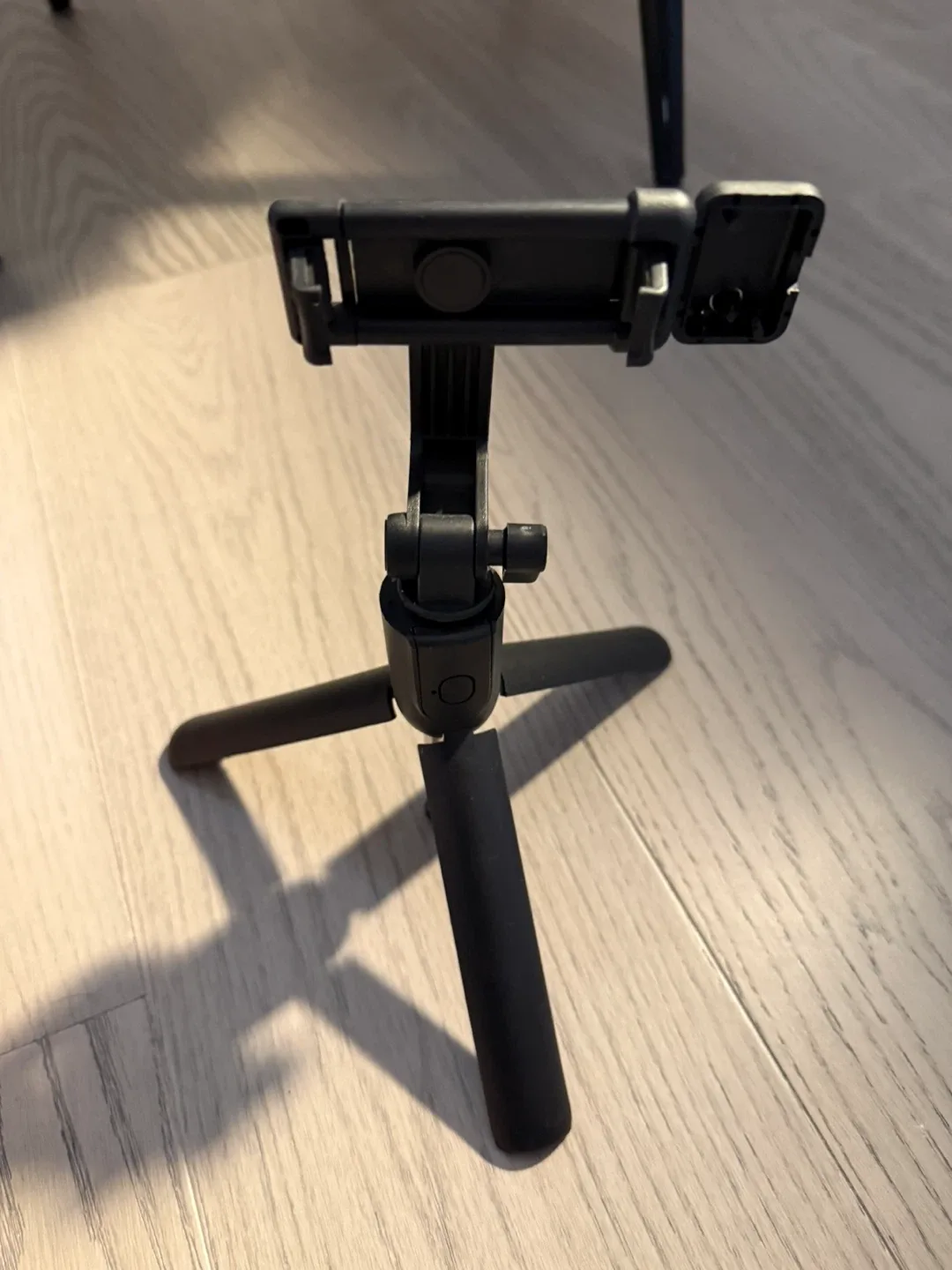 Black Tripod Selfie Stick thumbnail