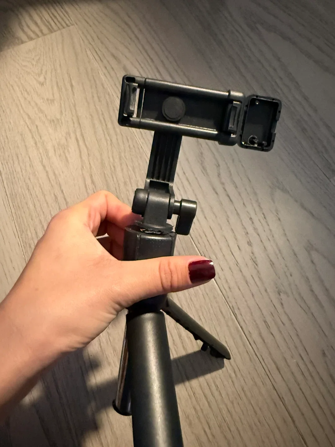 Black Tripod Selfie Stick image indicator(5)