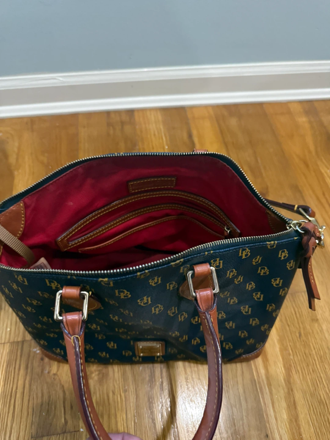 Dooney & Bourke Dome Satchel - photo 5