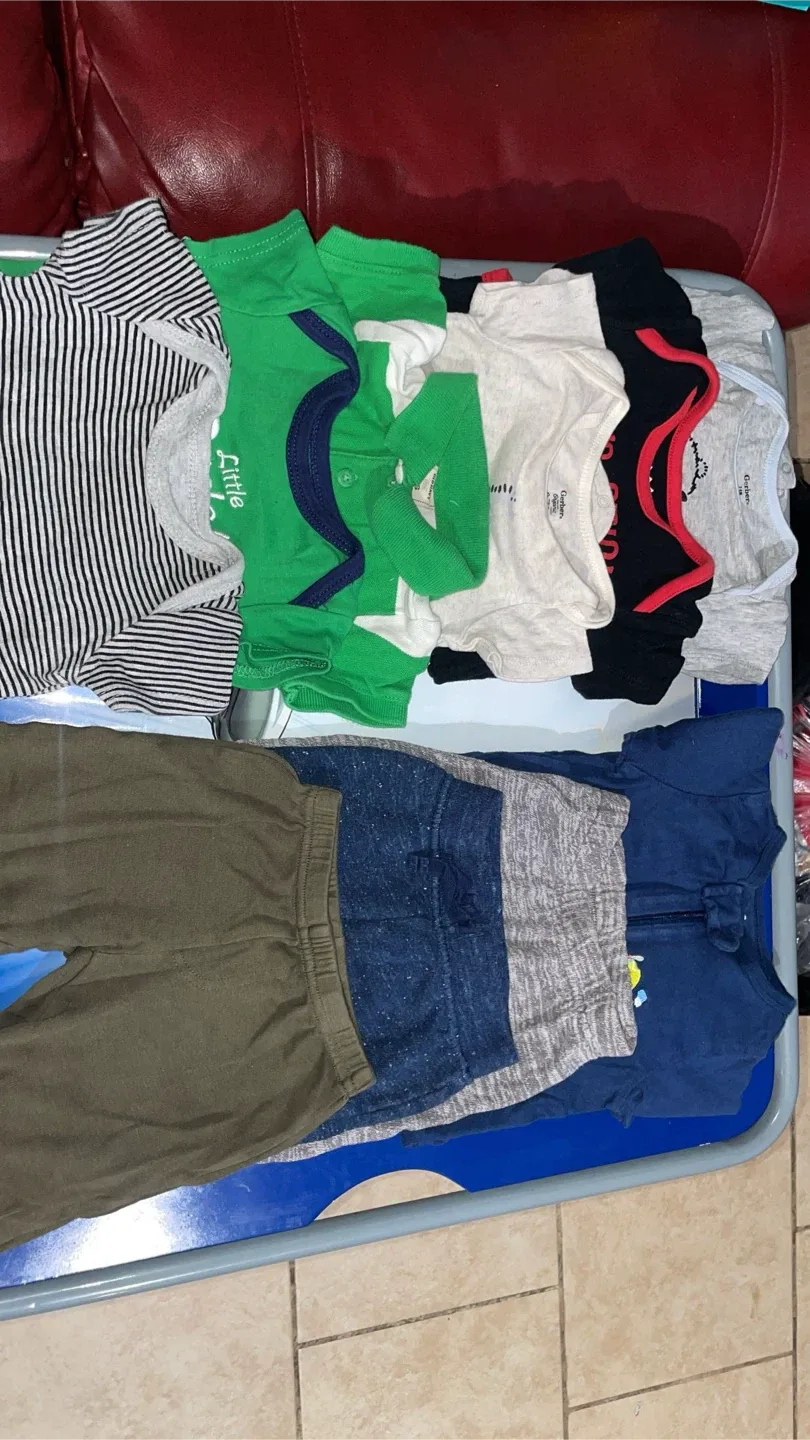 Baby Clothes Bundle - Assorted Sizes & Styles image indicator(4)