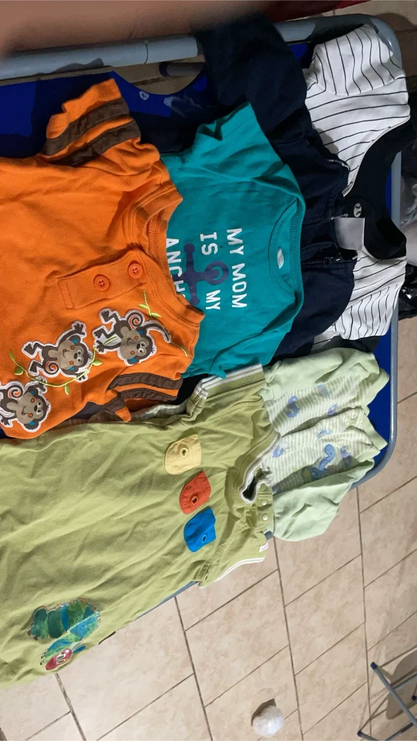 Baby Clothes Bundle - Assorted Sizes & Styles image indicator(3)