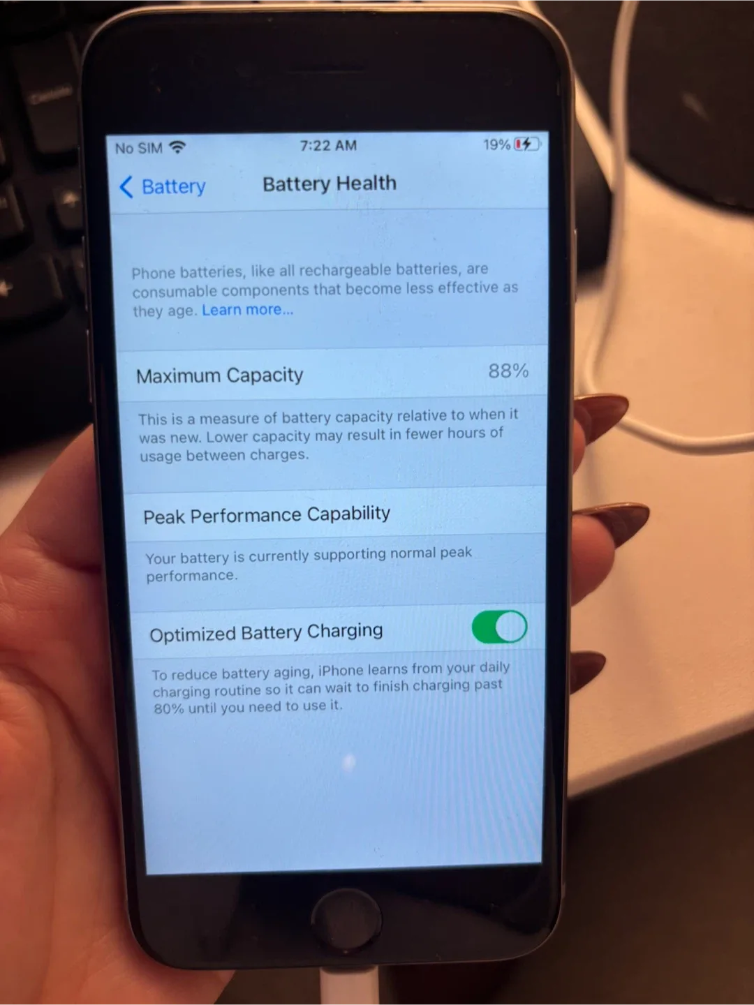 Apple iPhone 6s - Silver image indicator(7)