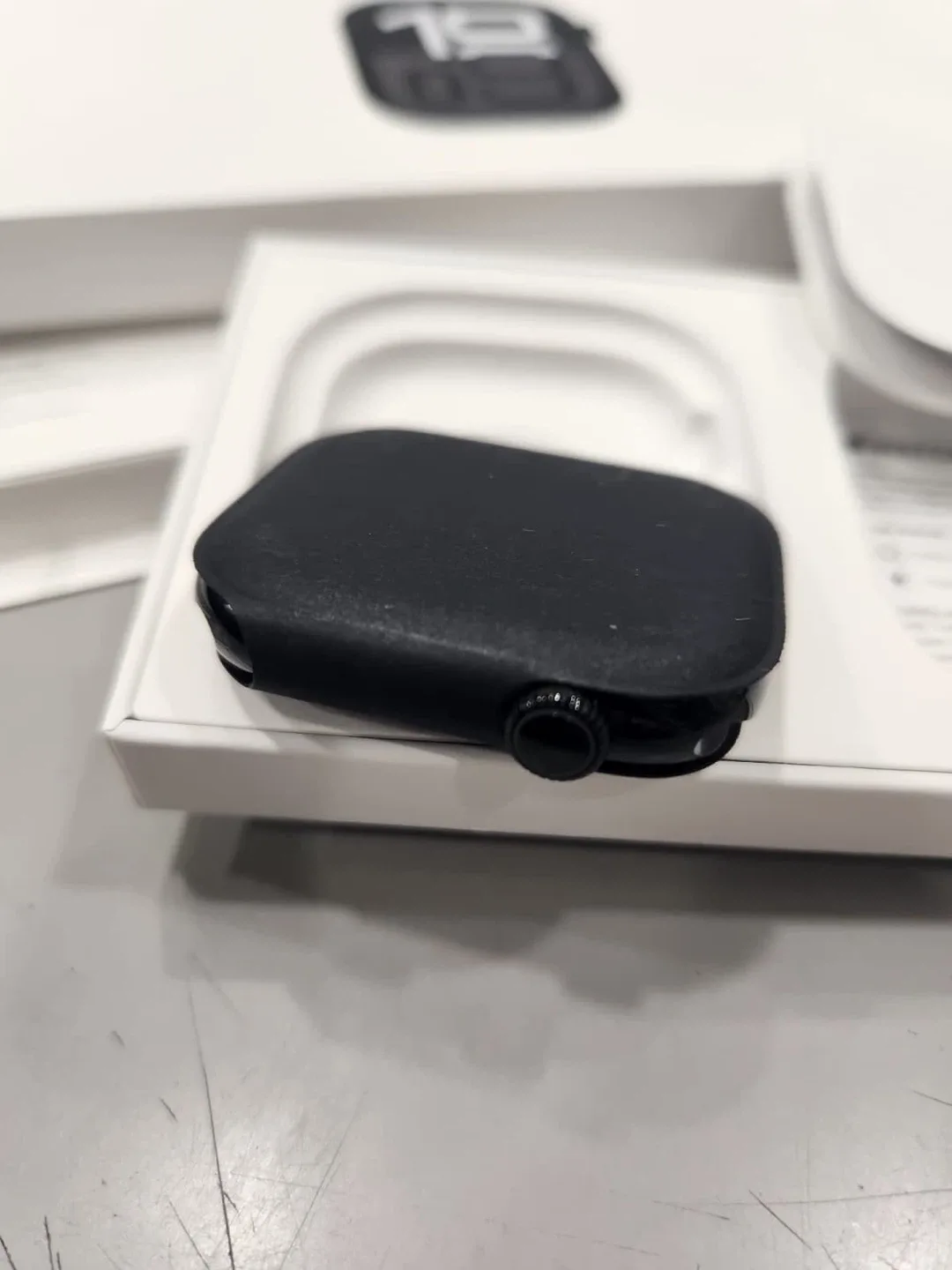 Apple Watch Series 10 ⌚️- 46mm case -ink Sport Loop Band 🥕 image indicator(6)