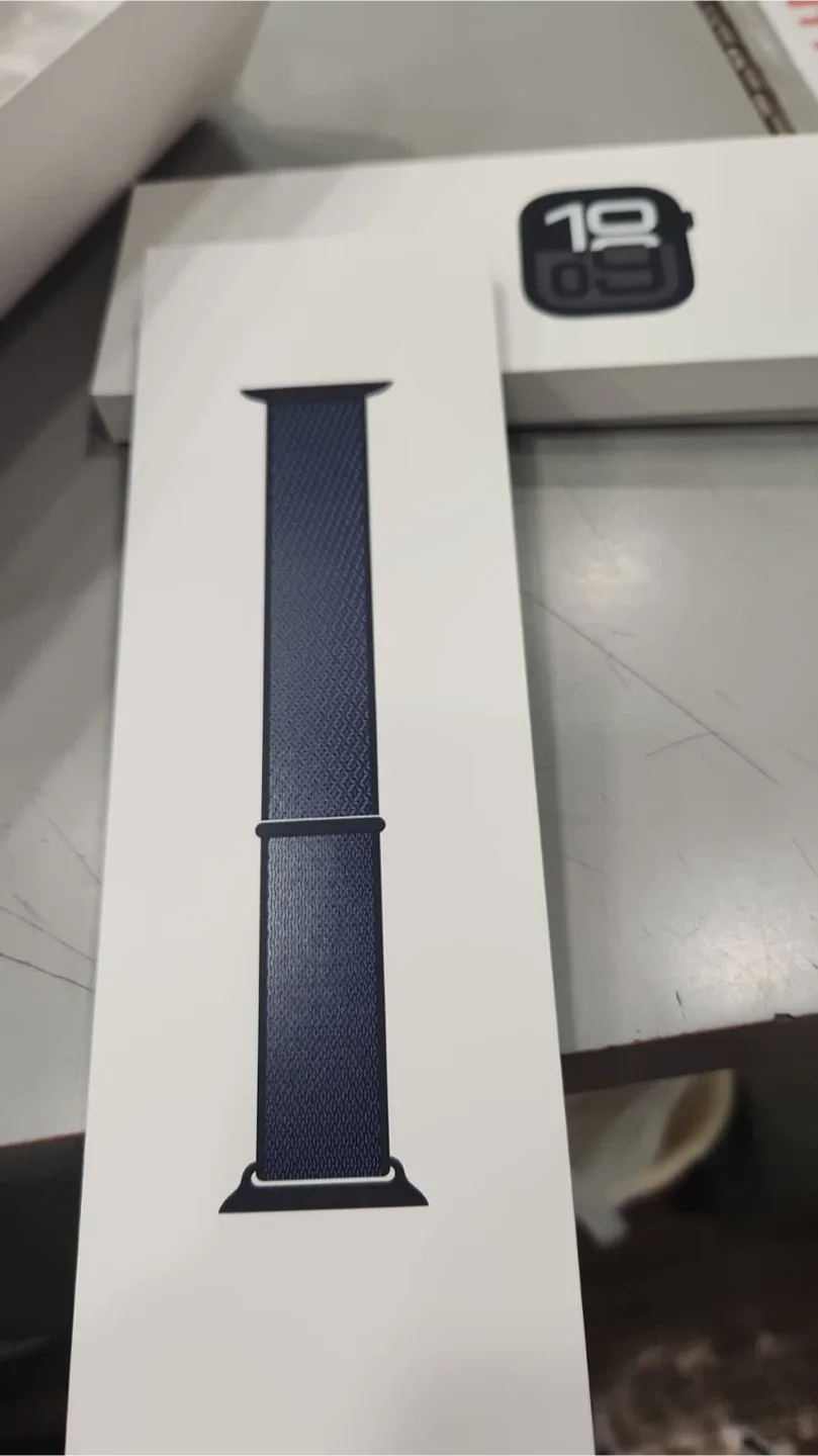 Apple Watch Series 10 ⌚️- 46mm case -ink Sport Loop Band 🥕 image indicator(7)