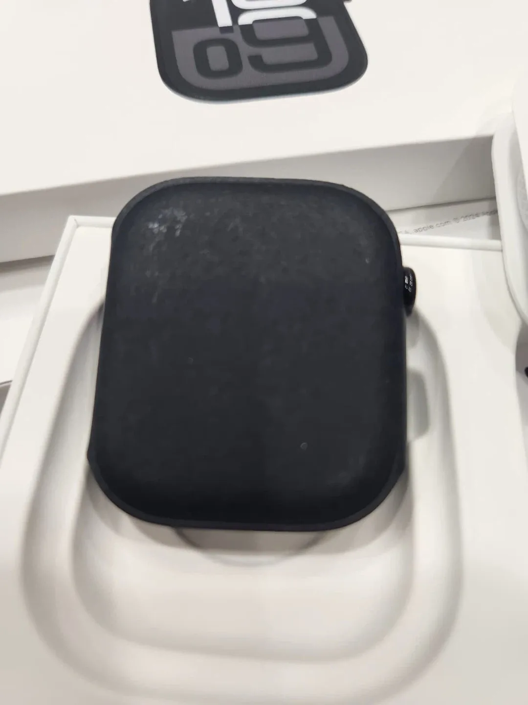 Apple Watch Series 10 ⌚️- 46mm case -ink Sport Loop Band 🥕 image indicator(8)