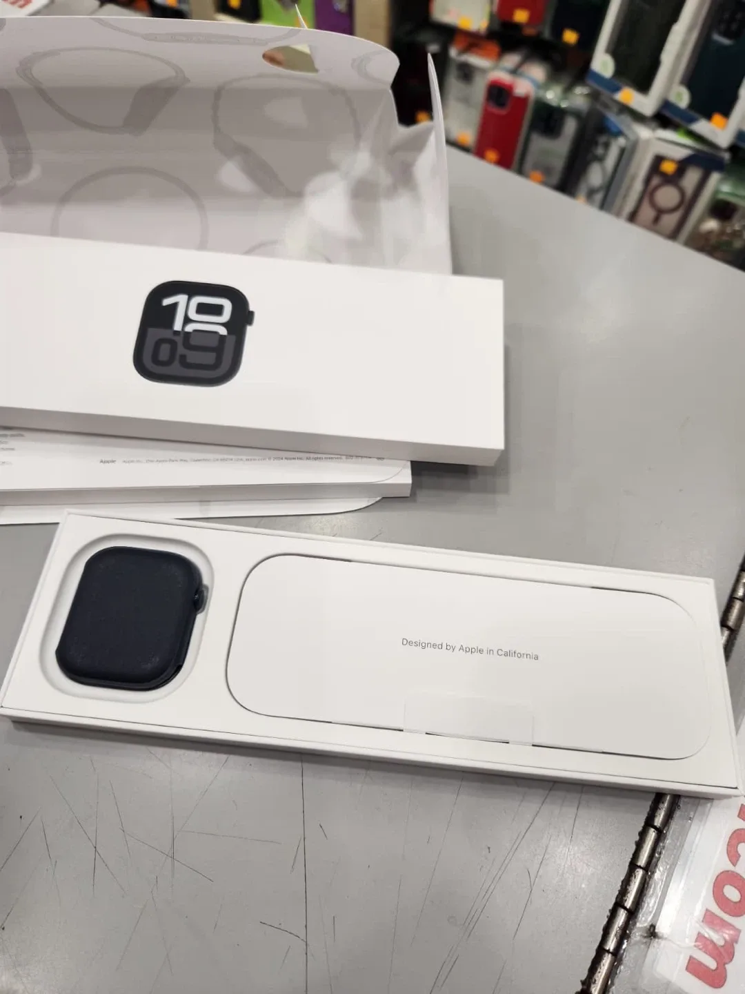 Apple Watch Series 10 ⌚️- 46mm case -ink Sport Loop Band 🥕 image indicator(3)