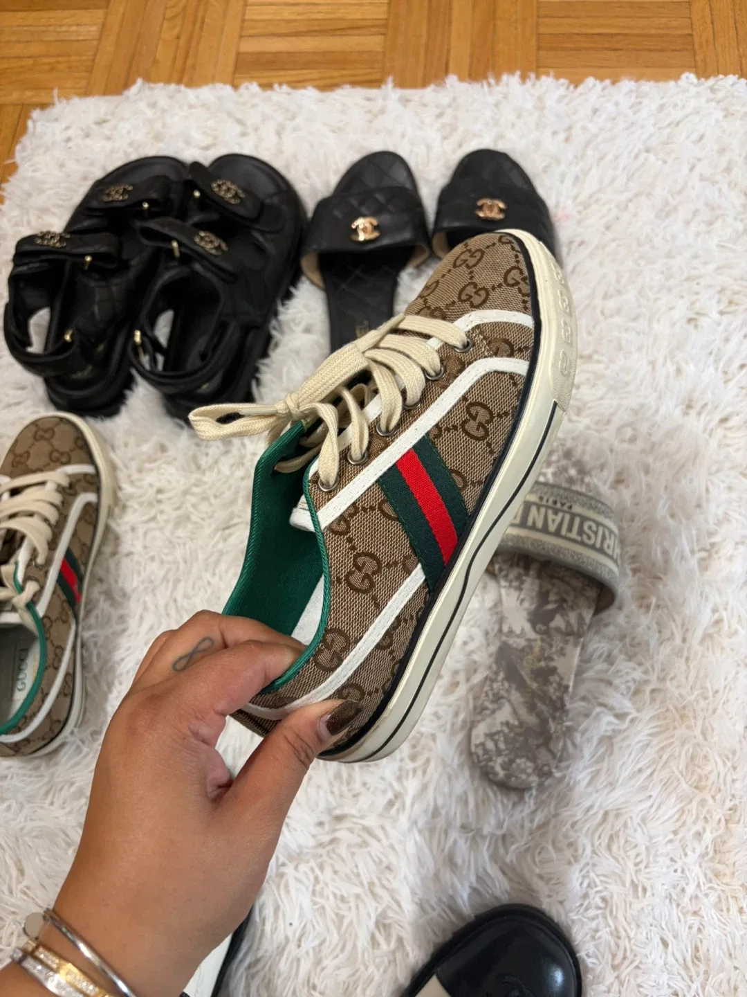 Assorted designer shoes: Chanel, Dior, Gucci image indicator(5)