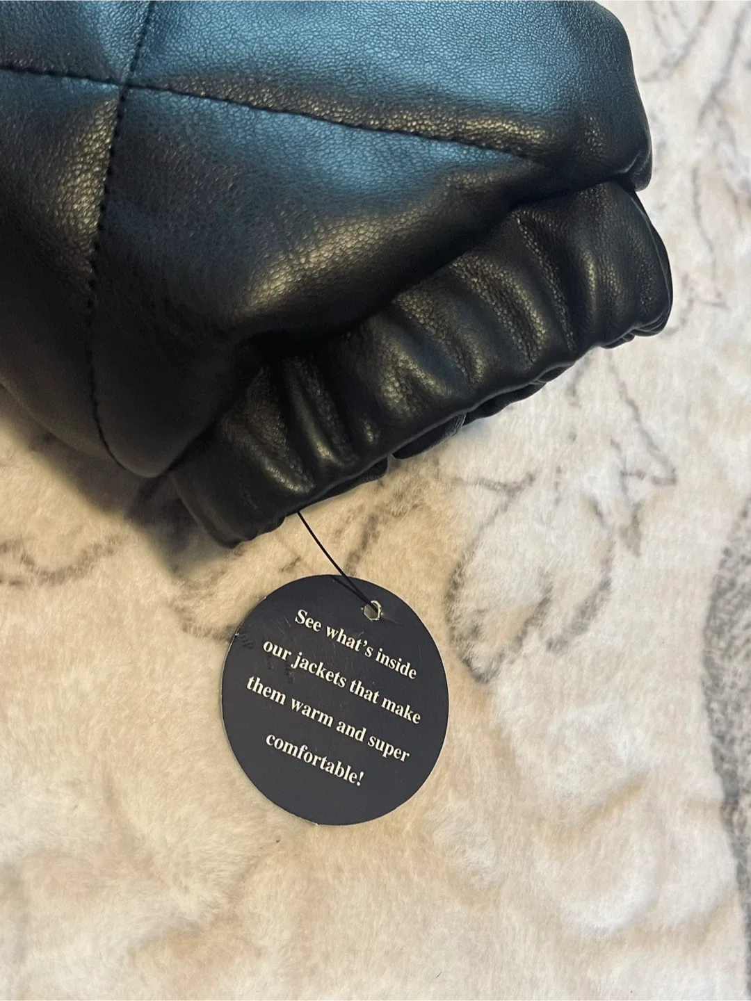 Brand New CiSono Vegan Leather Quilted Puffer Jacket – M image indicator(5)