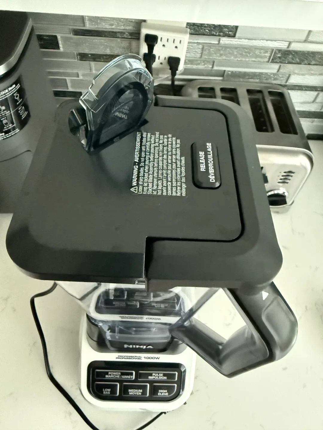 Ninja Professional 1000W Blender image indicator(4)