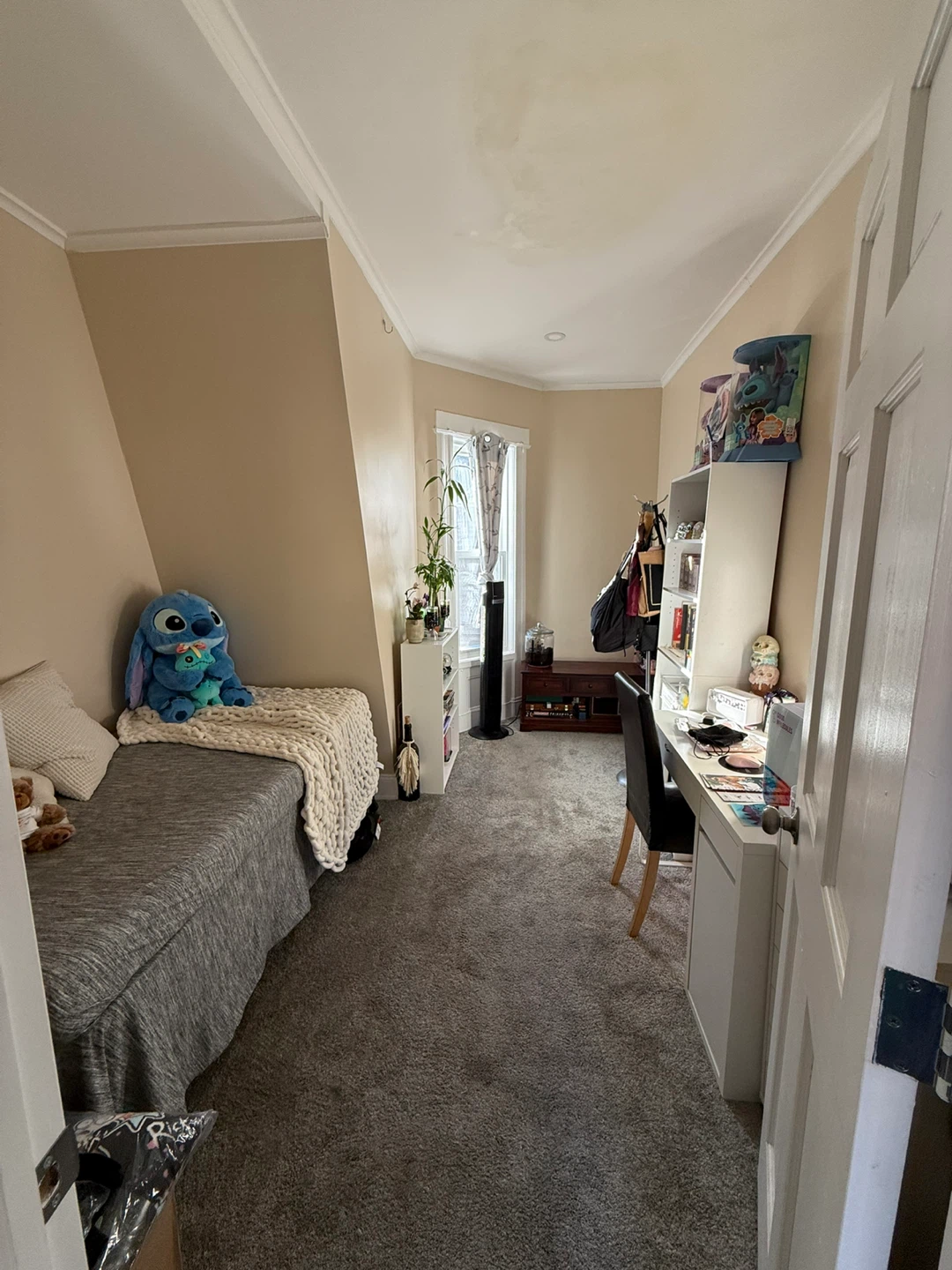 Private room for rent
